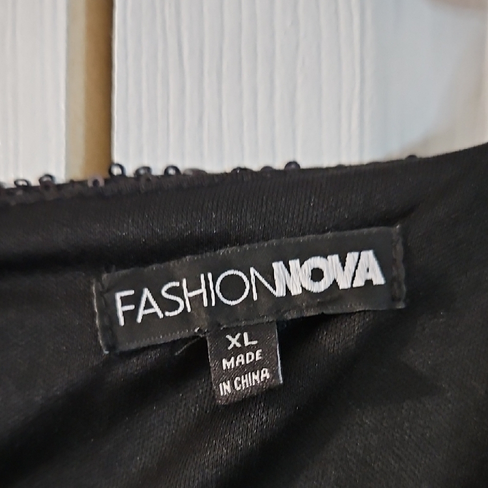 Fashion Nova Black Sequin Long Sleeve One Piece Pants Suit - Picture 3 of 3